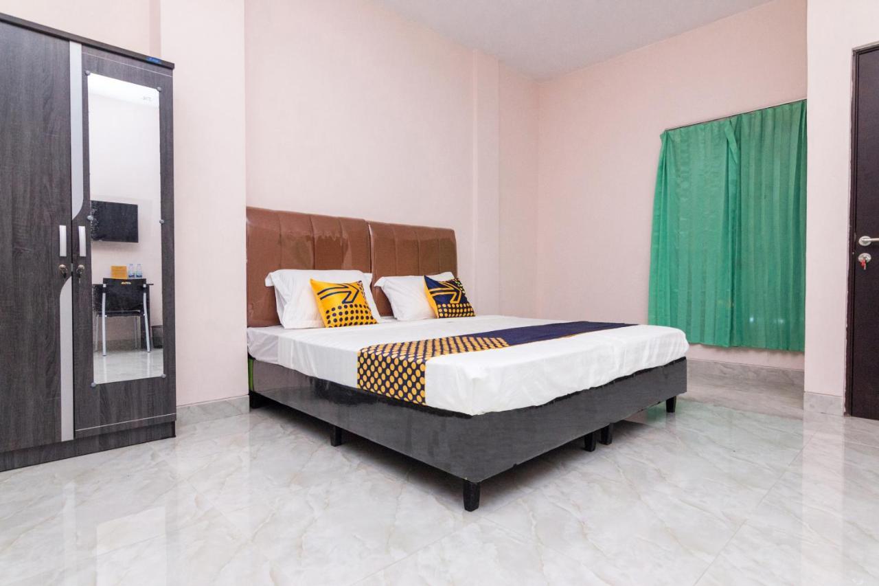 Oyo 1917 Mamora Homestay Batam Bagian luar foto